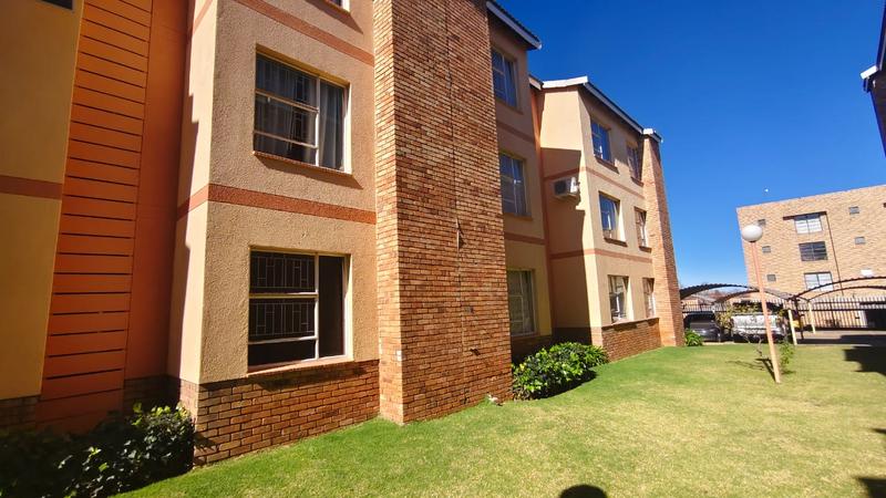 2 Bedroom Property for Sale in Kannoniers Park North West